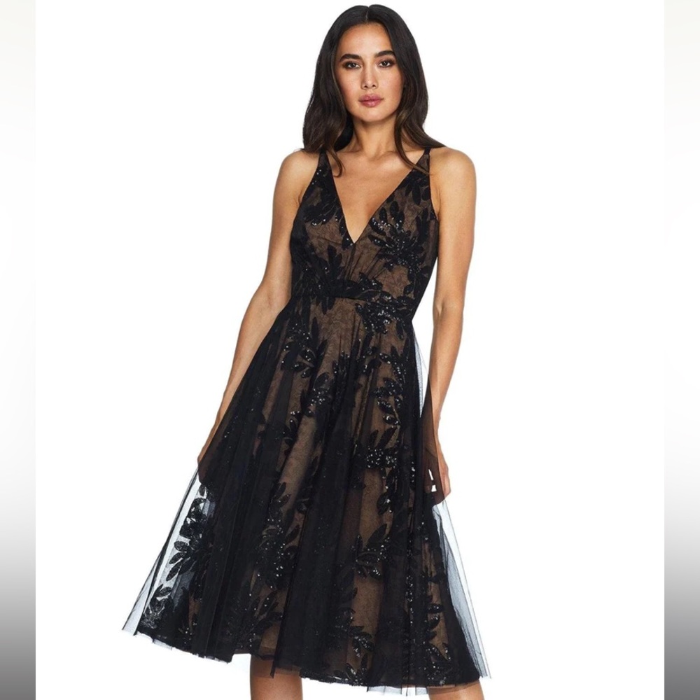 *NEW WITH TAGS* Dress The Population Courtney Sequin Overlay Dress Size: M